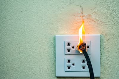 on-fire-electric-wire-plug-receptacle-and-adapter-2025-02-10-08-41-13-utc (1).jpg